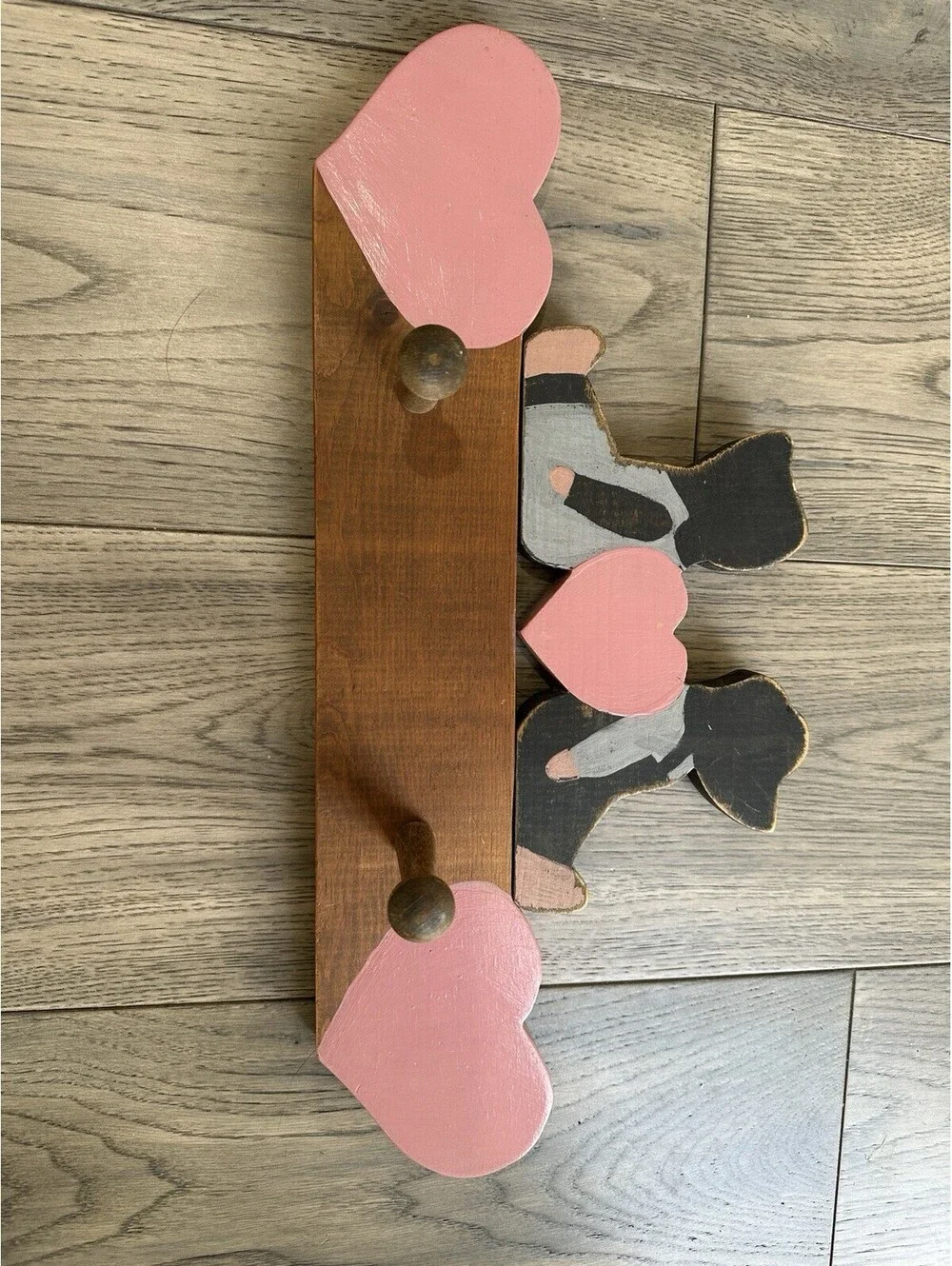 Vintage 1980s/1990s Country Folk Art Wooden Wall Peg Rack Hand Painted Folk Art